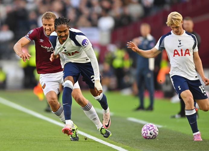 杜月徵西协甲复出，中国留洋球员时隔48天再登场，坚守终获机会（杜月徵重返西协甲赛场，中国留洋球员相隔48天再度亮相，坚持终迎机会）