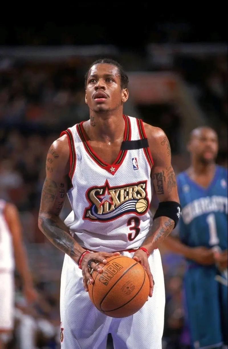 安帅给埃斯特旺批假以考取驾照，并宣布了他通过考试的消息（安帅准许埃斯特旺请假考驾照，并官宣其顺利通过考试）