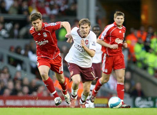 意大利杯焦点战：亚特兰大 VS 热那亚，顶级分析决定赛事走向。（意大利杯重磅对决：亚特兰大对阵热那亚，深度解析左右胜负走向）