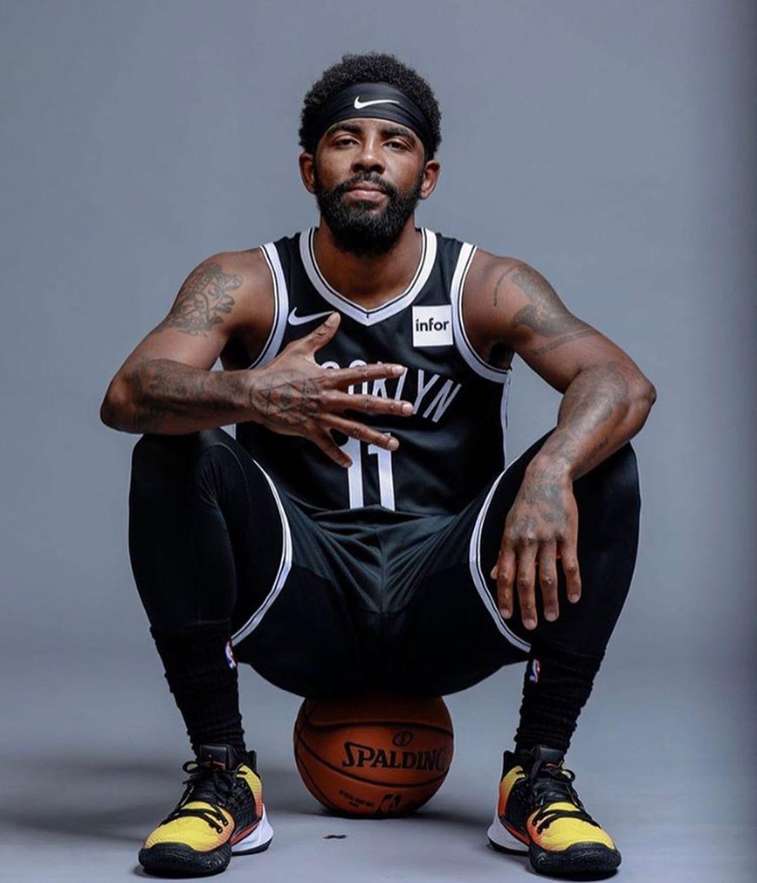 TA：巴萨回家了，但围绕诺坎普的纷争与博弈似乎还将继续（TA：巴萨归来，诺坎普的纷争与博弈尚未终结）