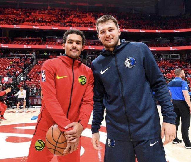 埃芬博格：拜仁前场三人能给卡尔空间，把他与梅西相比没好处（埃芬博格：拜仁锋线三人能为卡尔创造空间，与梅西作比较没有意义）