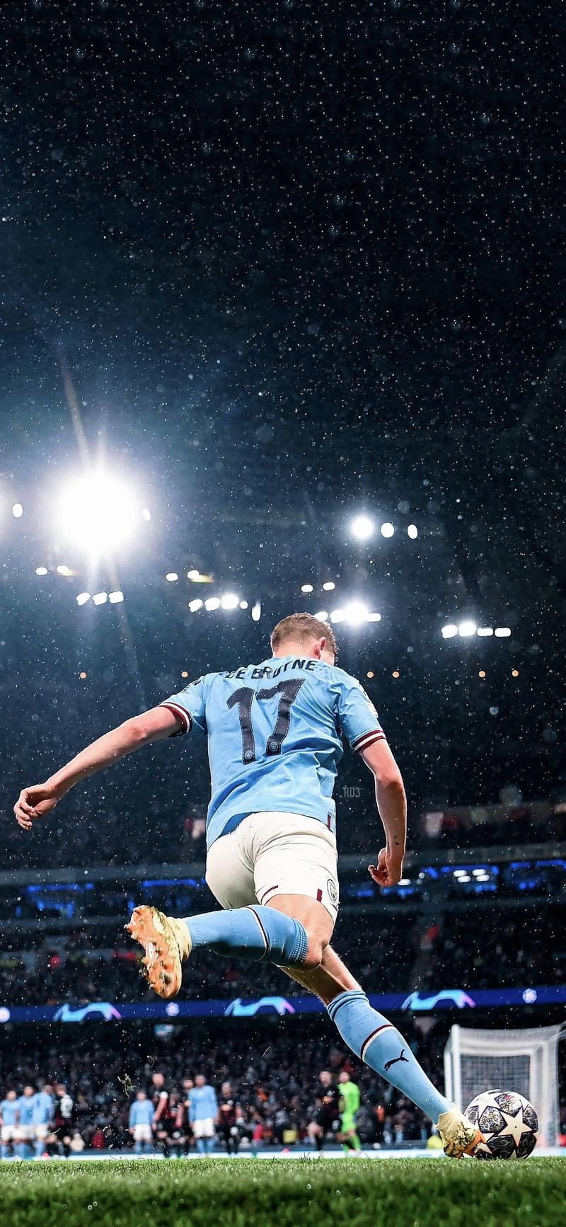 法尔克：拜仁不着急推进诺伊尔续约，打算在他40岁生日前后谈（法尔克：拜仁暂不急于与诺伊尔续约，预计将于其40岁生日前后商谈）