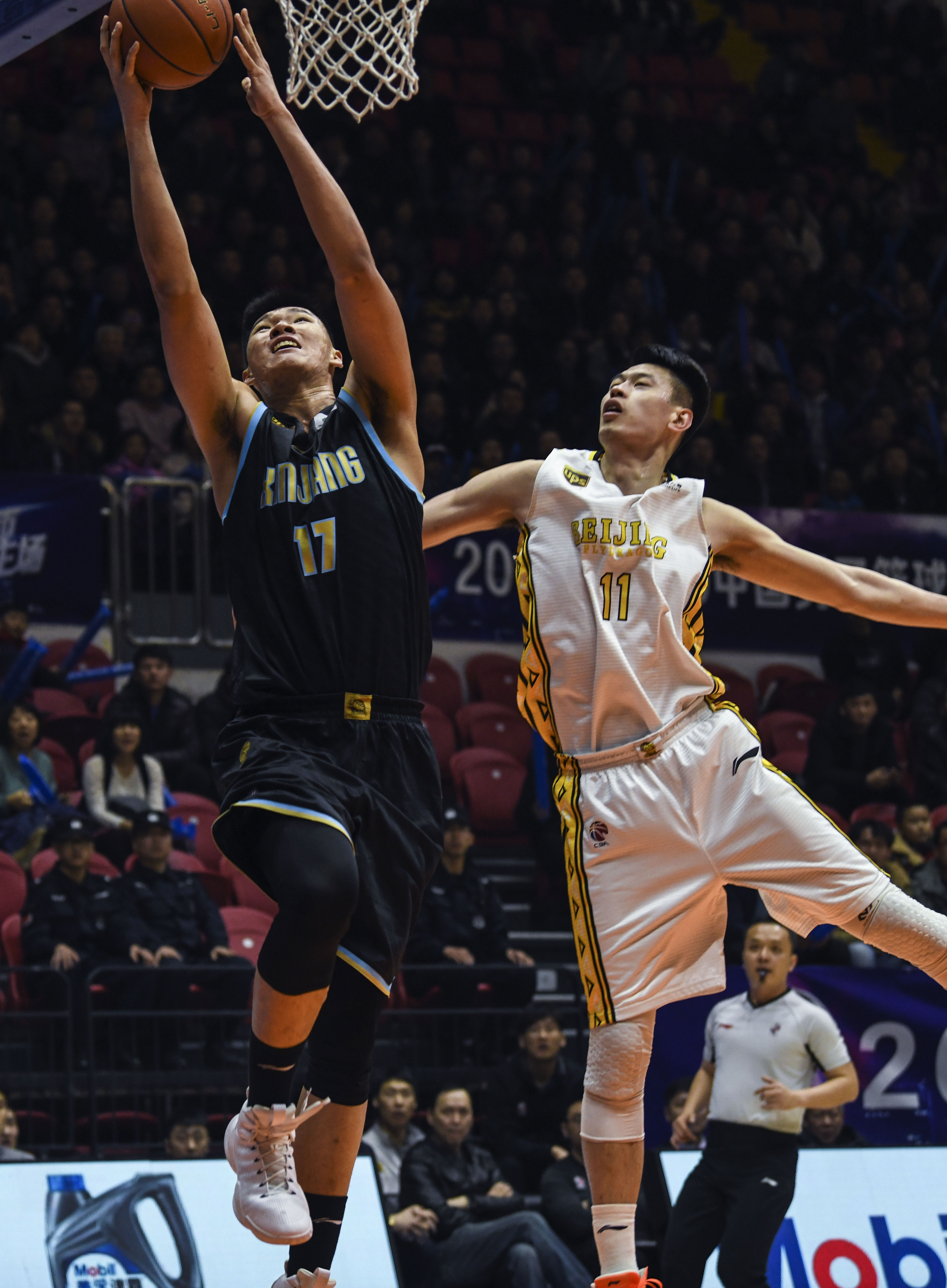 单节20+得分历史前十：KD落榜，东契奇27场，哈登32场，库里43场，詹姆斯呢（单节20+场次历史前十：库里43场领跑，哈登32场、东契奇27场，KD无缘，詹姆斯呢？）