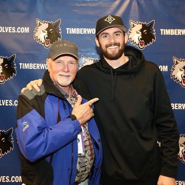 懂球帝12周年120大瞬间1／8决赛：重磅来袭，谁将通往八强？（懂球帝12周年·120大瞬间16强赛打响：谁能抢占八强席位？）