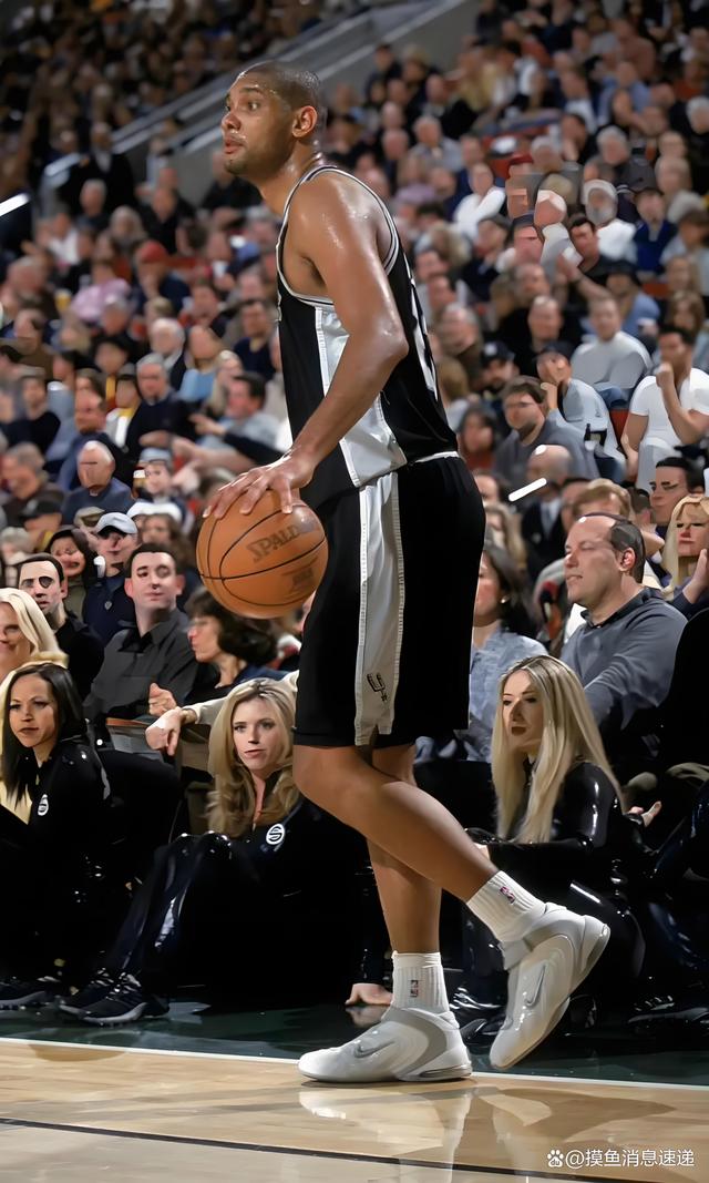 友谊赛：U16国少1-1战平重庆U16混编梯队，张伯霖进球（U16国少热身赛1-1平重庆U16混编队，张伯霖破门）