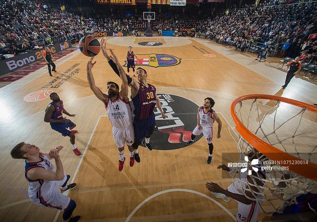 热火铁血防守再现硬汉精神（热火以铁血防线彰显硬汉风骨）