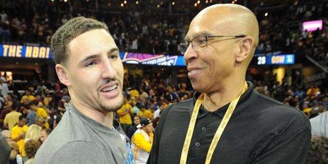 伯恩茅斯欲留塞梅约至赛季末，英超五强关注其解约条款（伯恩茅斯拟留塞梅约至赛季收官，英超五强盯解约条款）