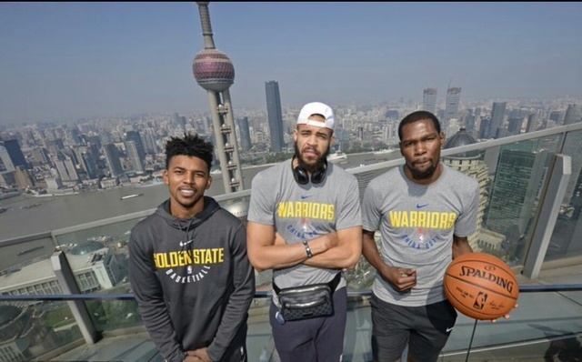 沙特联赛CEO：我们欢迎萨拉赫，但与球员谈判是俱乐部的责任（沙特联赛CEO：欢迎萨拉赫，谈判由俱乐部负责）